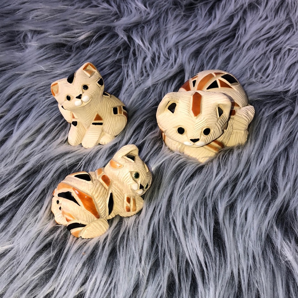 Vintage Artesania Rinconada Pair of Cat Figurines Collectables